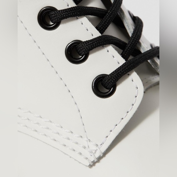 NWOT Doc Martens White Lace up 1460 Paschal leather 8-eye boot - Picture 5 of 9